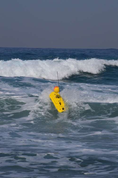Other Fishing Aqua Cat Turbo 'X', RC Surf Launched Bait